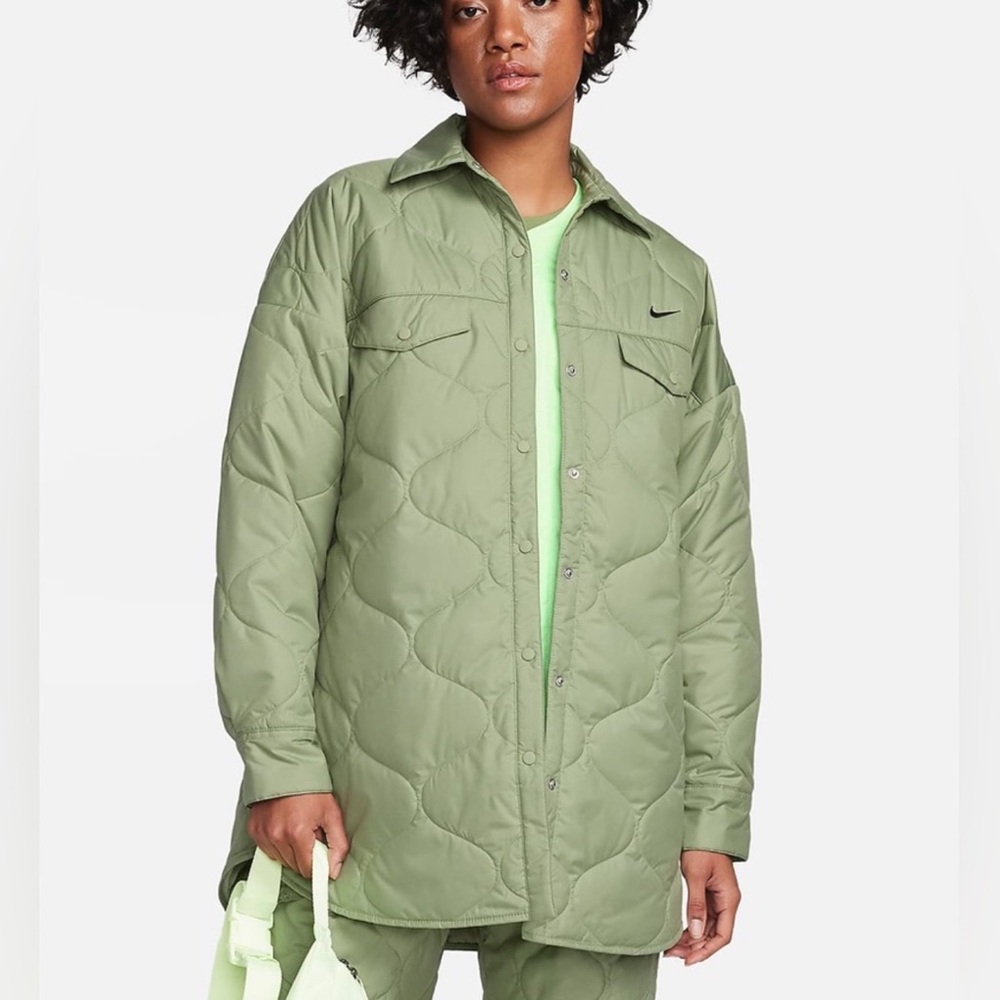 Nike Women's Quilted Jacket in Soft Green
